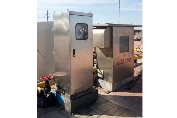 東營(yíng)某天然氣現(xiàn)場(chǎng)-在線(xiàn)測(cè)量  CO2 、H2O  的安裝現(xiàn)場(chǎng)